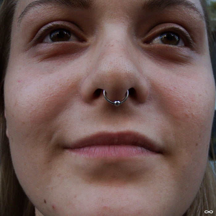 Septum piercing with Captive Bead Ring from SM 316