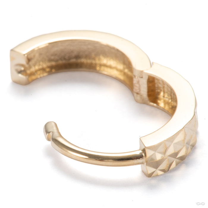 Faceted Clicker in 14k Yellow Gold from Ember Body Jewelry open