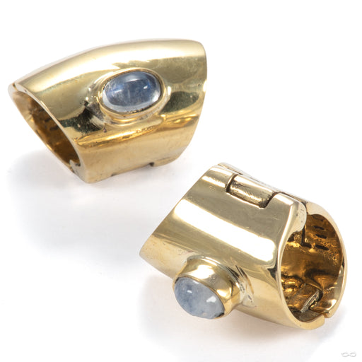 Lobe Clickers with Gemstones in Brass with Moonstone from Oracle