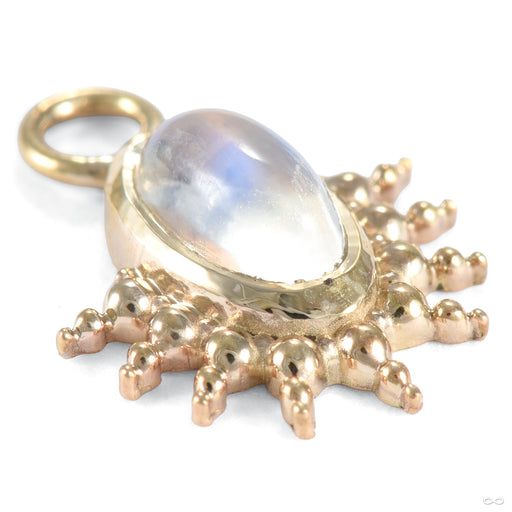 Oval Bead Fan Charm in Gold from Mettle and Silver in yellow gold with moonstone detail