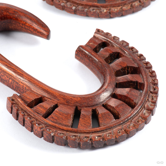 Papyrus from Tawapa in 1/2" Bloodwood close-up detail