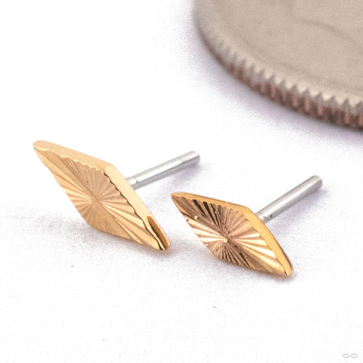 Sunray Kite Press-fit End in Gold from Quetzalli Size Detail