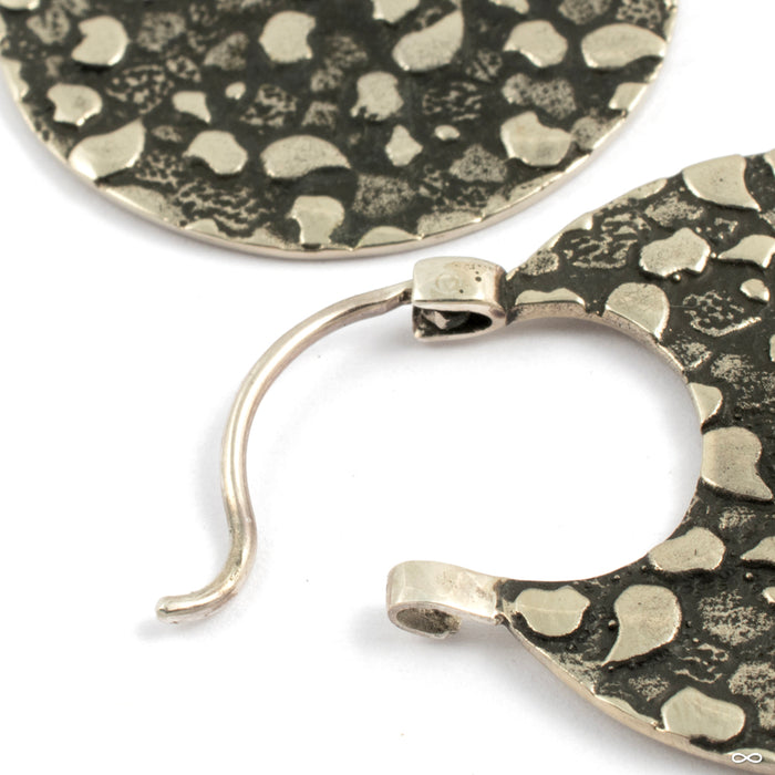 The Ruler-Lyte Earrings from Oracle in white brass open view