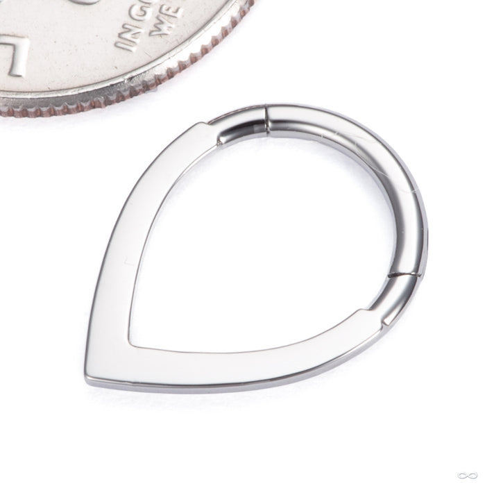 V Clicker in Titanium from Diablo Organics back