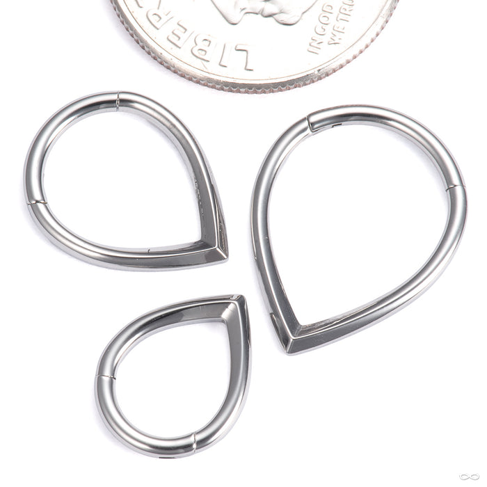 V Clicker in Titanium from Diablo Organics group