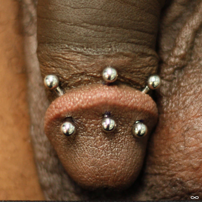 Dydoe piercings by Andru