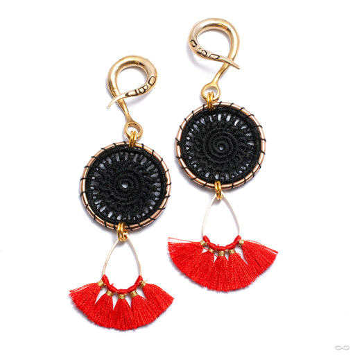Crossover with Woven Ring and Fan Tassel from Oracle in black & red