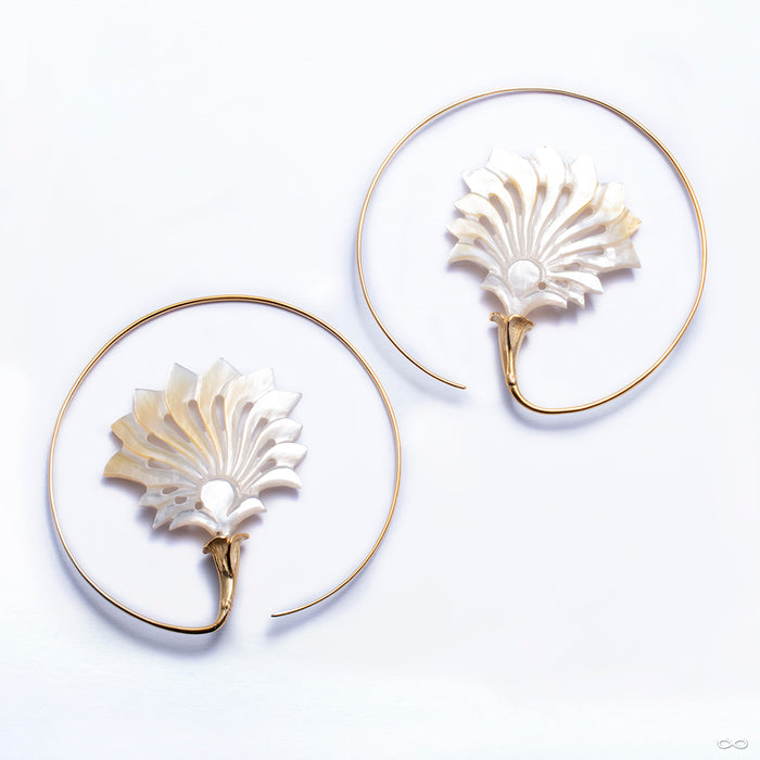 Alluvial Earrings from Maya Jewelry in yellow-gold-plated brass with shell