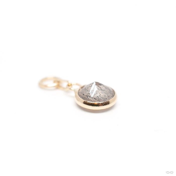 Brilliant Charm in Gold from Hialeah in yellow gold with labradorite detail