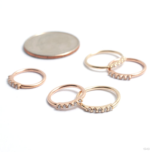 Five Stone Outward-facing Seam Ring in Gold from Kiwi Diamond in assorted materials