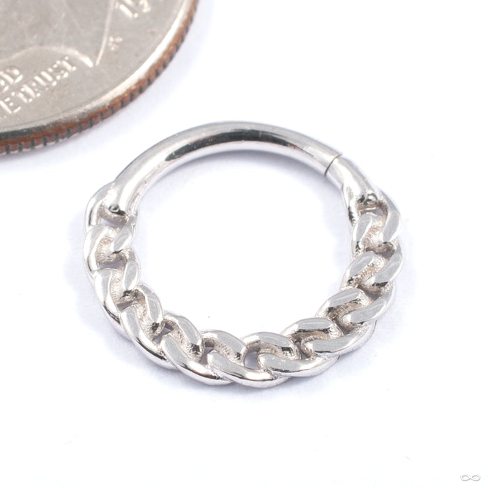Flat Chain Seam Ring in Gold from Tawapa in white gold