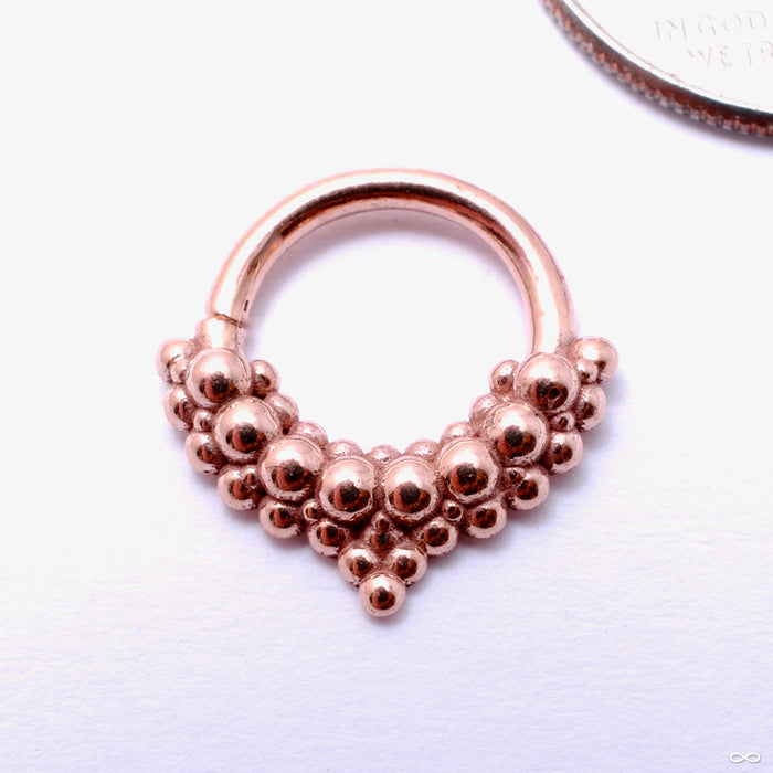 Mist Seam Ring in Gold from Tawapa in rose gold