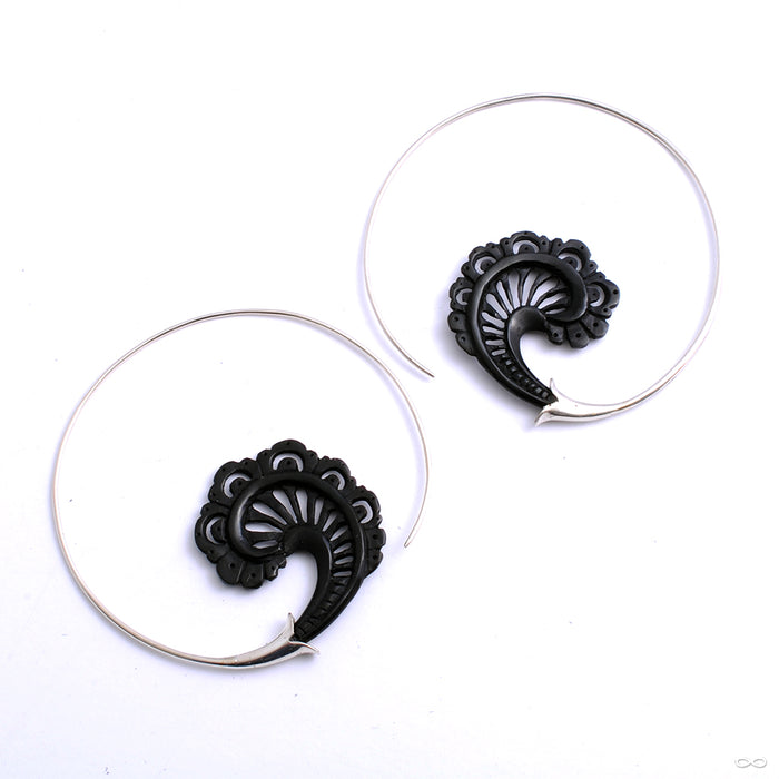 Paisley Earrings from Maya Jewelry in silver with horn