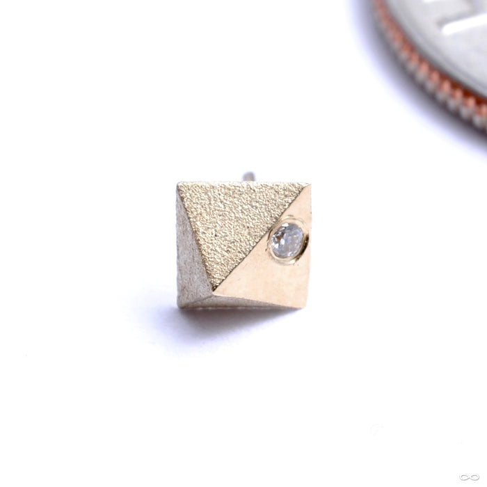Prism with Stone Press-fit End in Gold from Pupil Hall with diamond