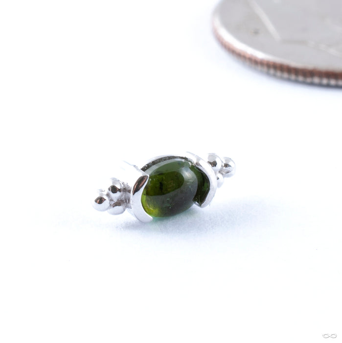 Sonnet Press-fit End in Gold from Quetzalli with green tourmaline cabochon