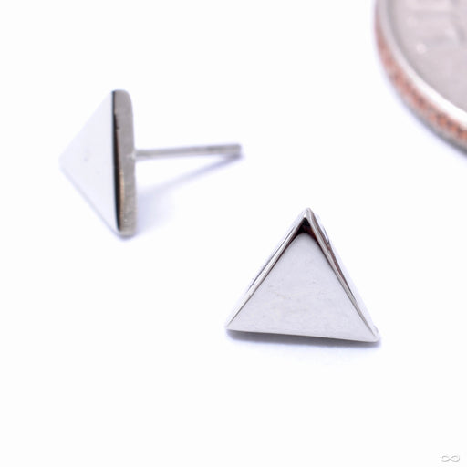 Triangle Press-fit End in Gold from Anatometal in white gold