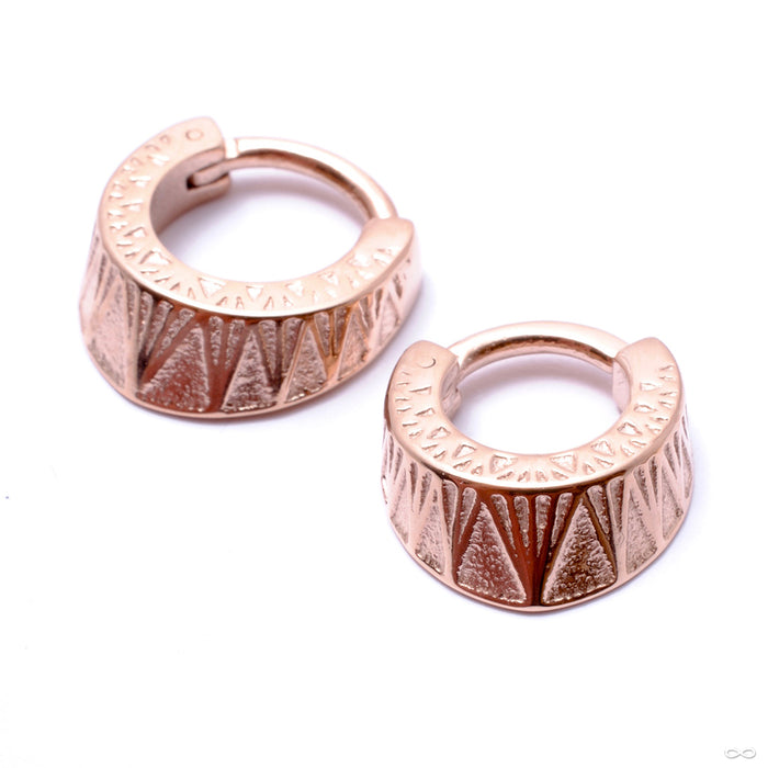 Windrose 11 Clicker from Tether Jewelry in rose gold