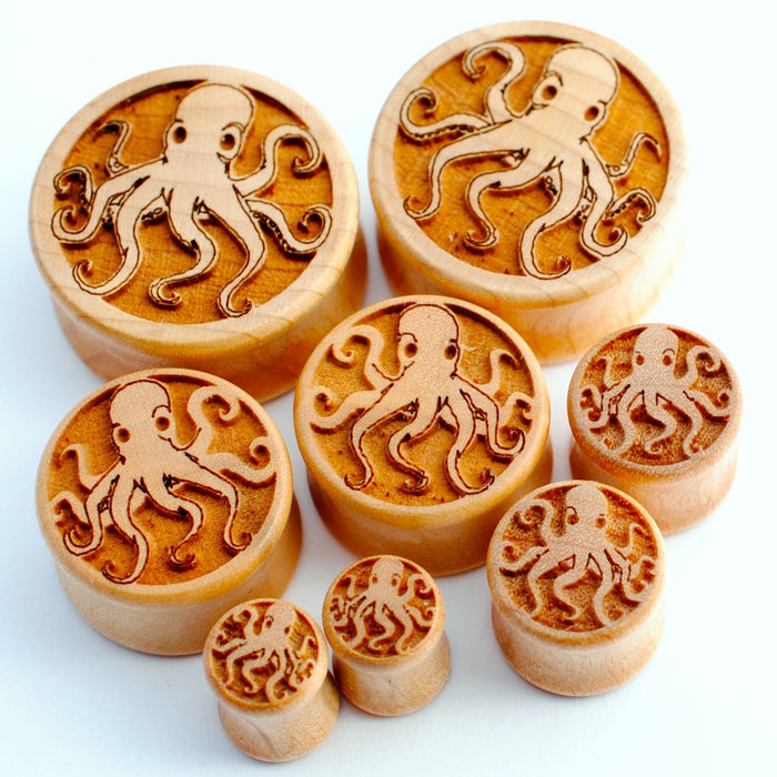 Octopi Plugs from Omerica Organic in Curly Maple