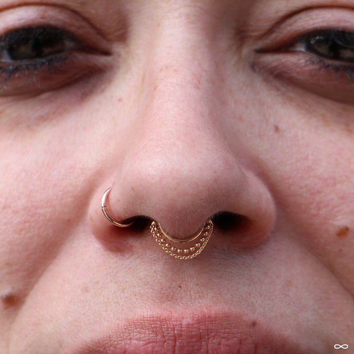 Septum Piercing with Double Chain Seam Ring in Rose Gold from Pupil Hall